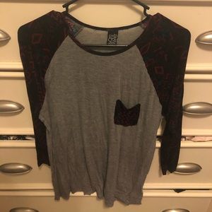 Gray patterned top